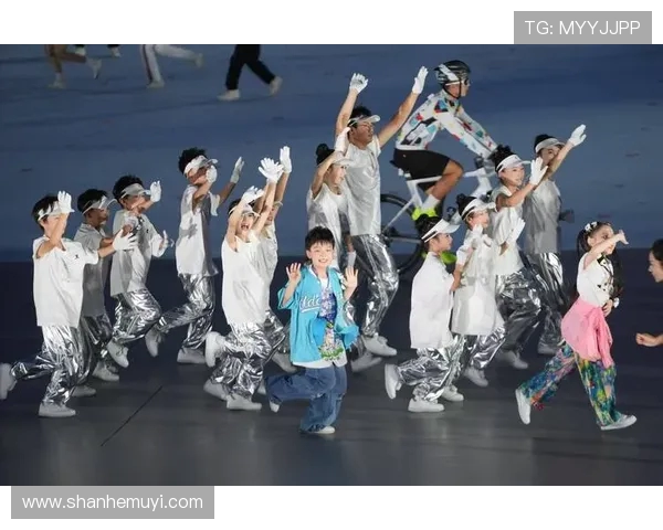 成都街舞队的进攻策略与失误分析探讨街舞文化的深度与广度